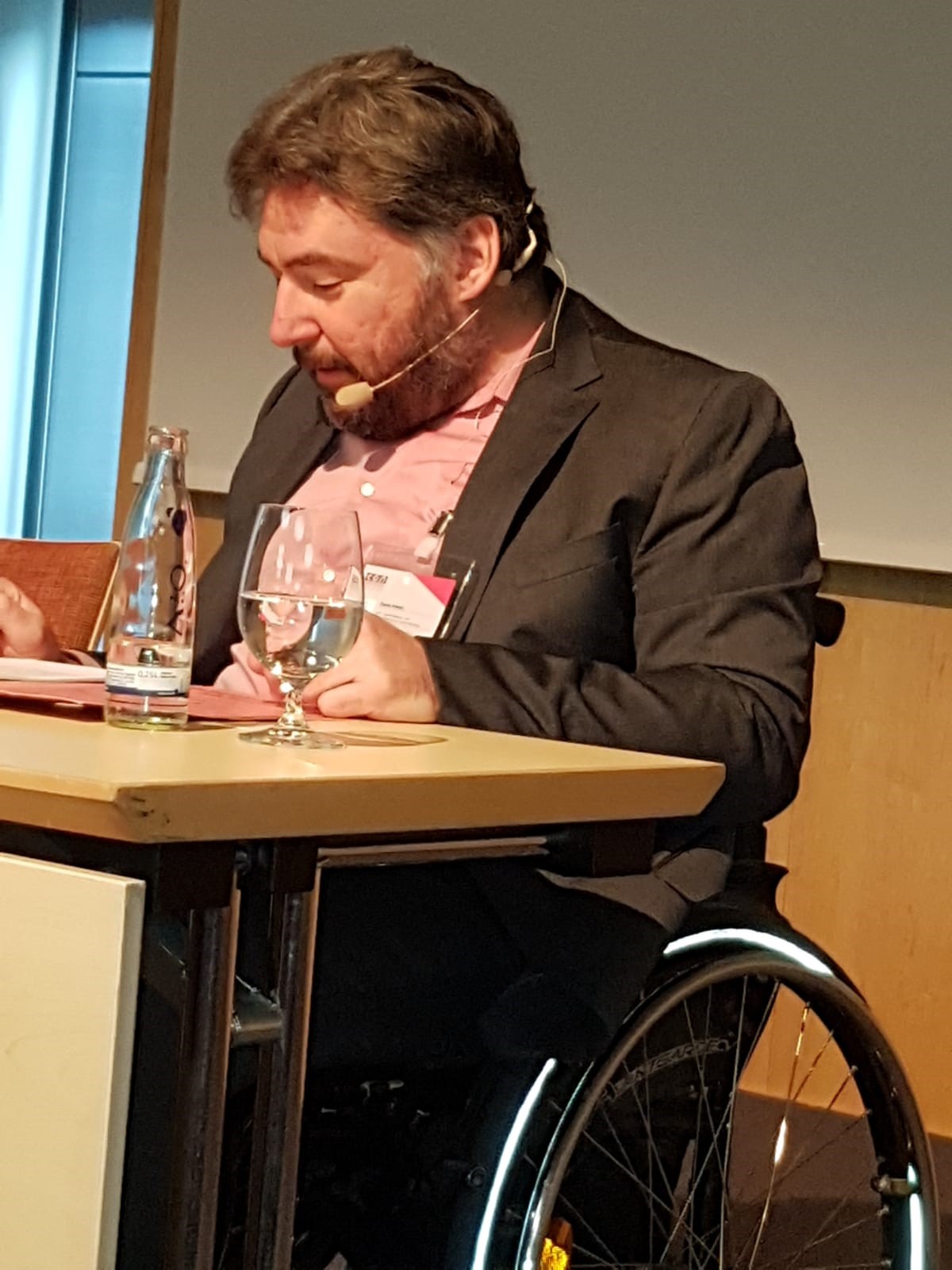 Holger Kiesel beim Vortrag